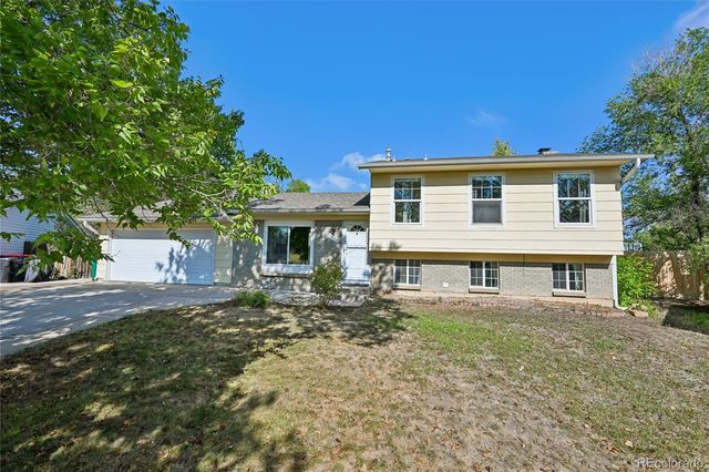 1555 S Sedalia Street, Aurora, CO 80017
