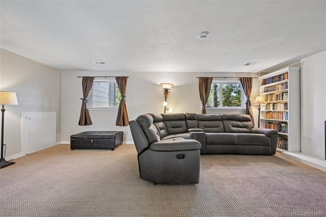 1555 S Sedalia Street, Aurora, CO 80017
