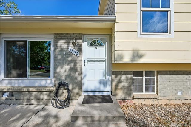 1555 S Sedalia Street, Aurora, CO 80017