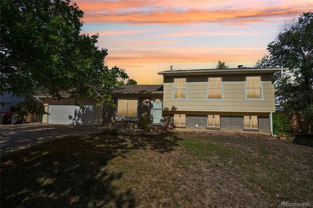 1555 S Sedalia Street, Aurora, CO 80017