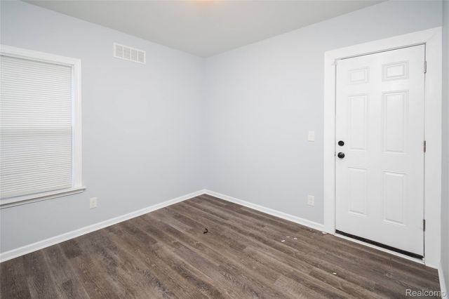 17125 Warrington Drive, Detroit, MI 48221