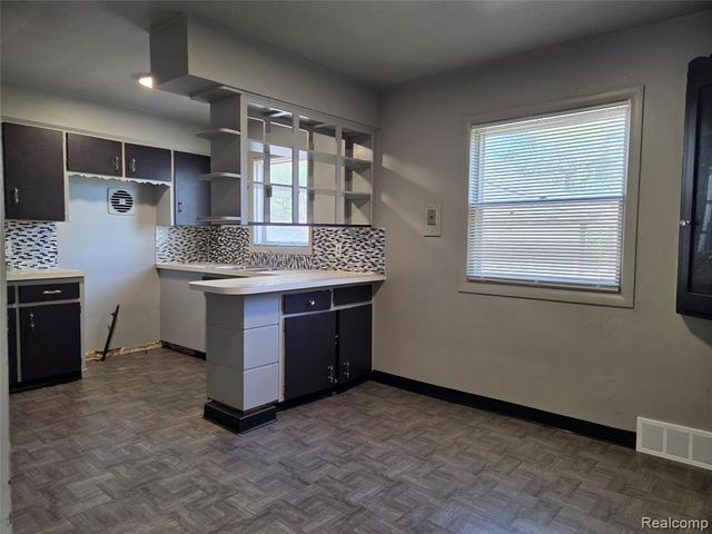 1213 Mohawk Avenue, Flint, MI 48507