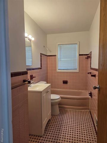 1213 Mohawk Avenue, Flint, MI 48507