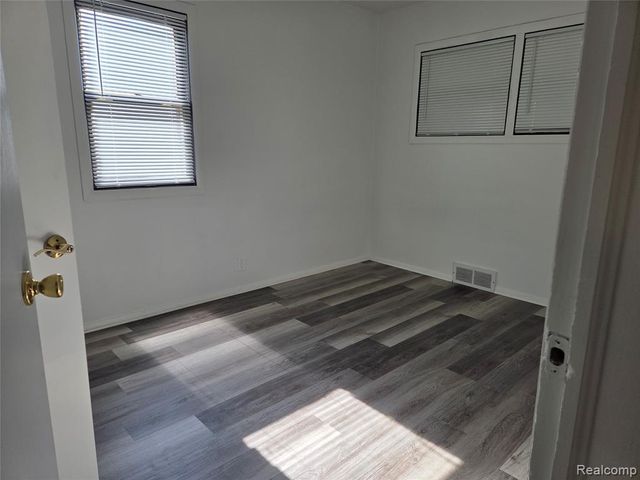 1213 Mohawk Avenue, Flint, MI 48507