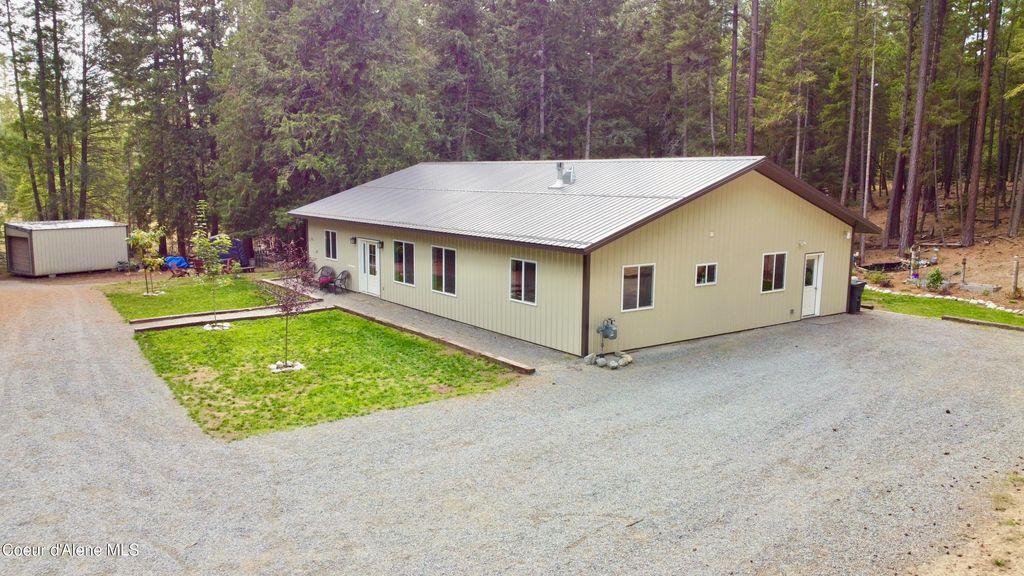 186 Yellowjacket RD, Bonners Ferry, ID 83805 photo 3