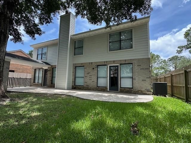 2102 Autumn Cove Drive, League City, TX 77573