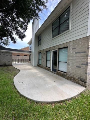 2102 Autumn Cove Drive, League City, TX 77573