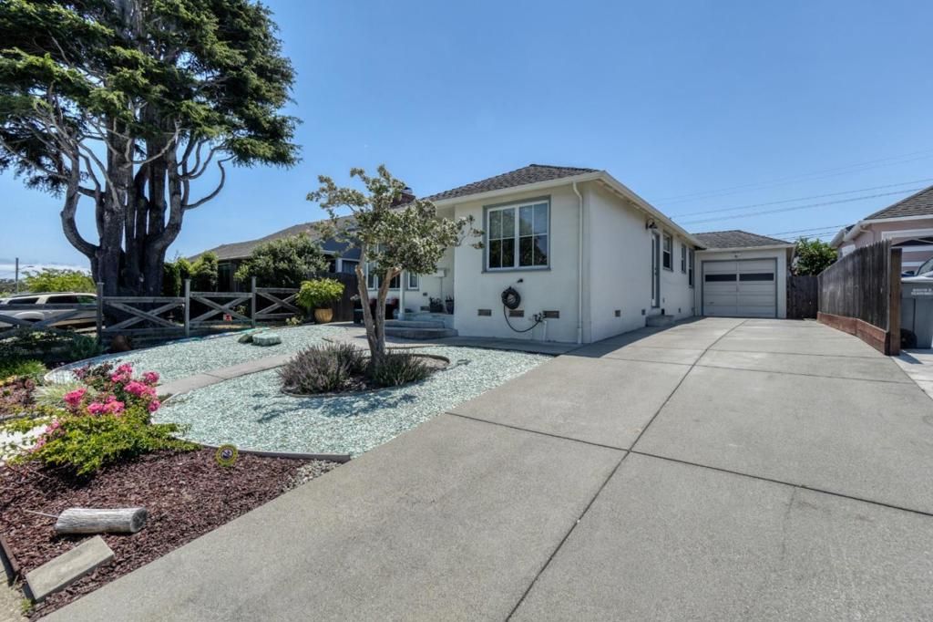 Image 3 of property listing at 418 Fairway Drive, South San Francisco, CA 94080