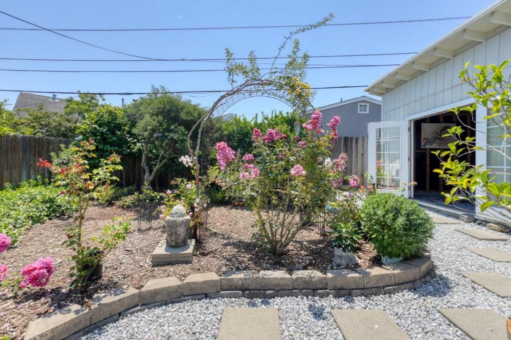 Image 34 of property listing at 418 Fairway Drive, South San Francisco, CA 94080
