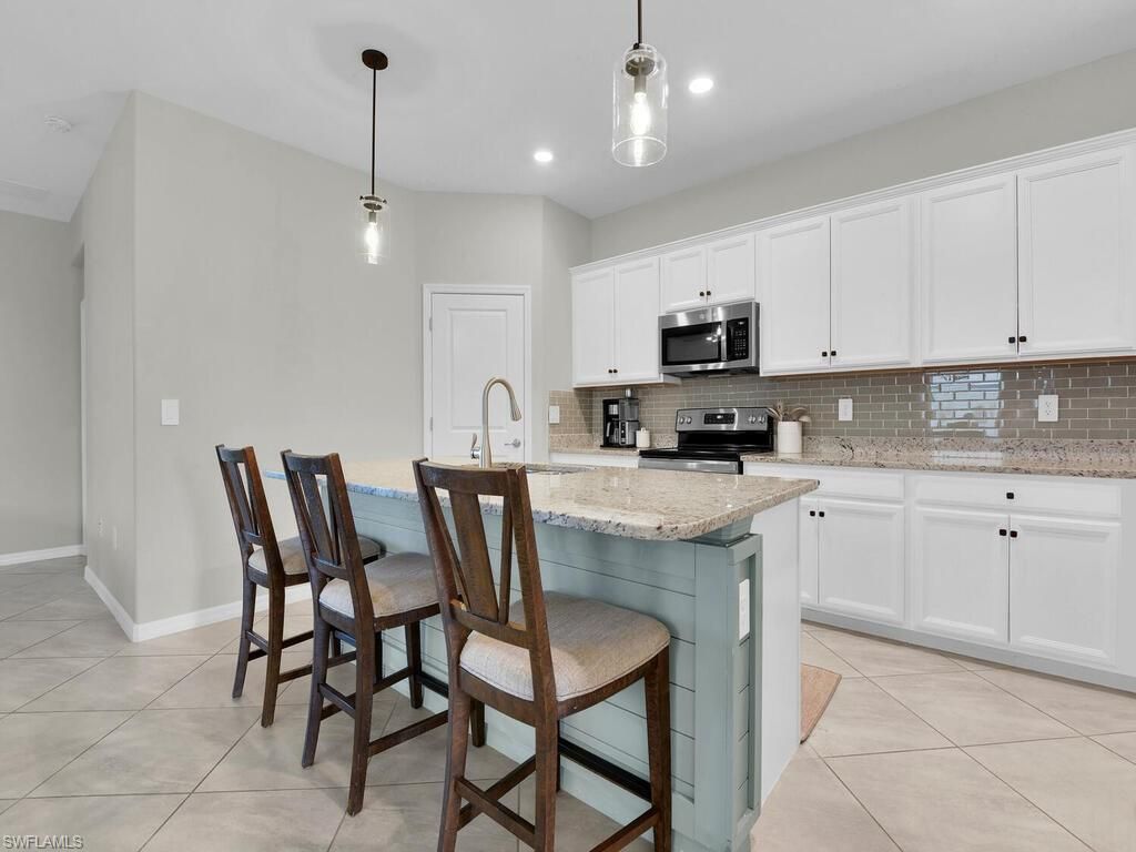 3637 Passion Vine DR, ALVA, FL 33920 — photo 5