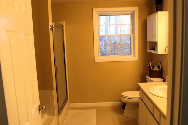 38 Georgetown Drive, Nashua, NH 03062