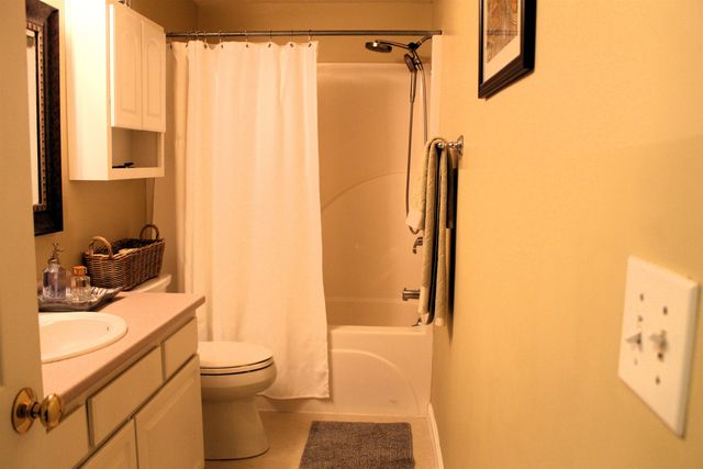 38 Georgetown Drive, Nashua, NH 03062