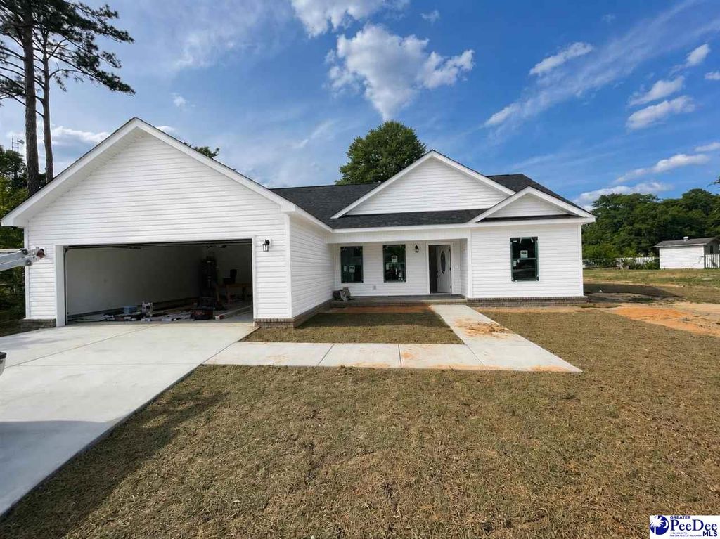 919 Cypress Ct, Hartsville, SC 29550