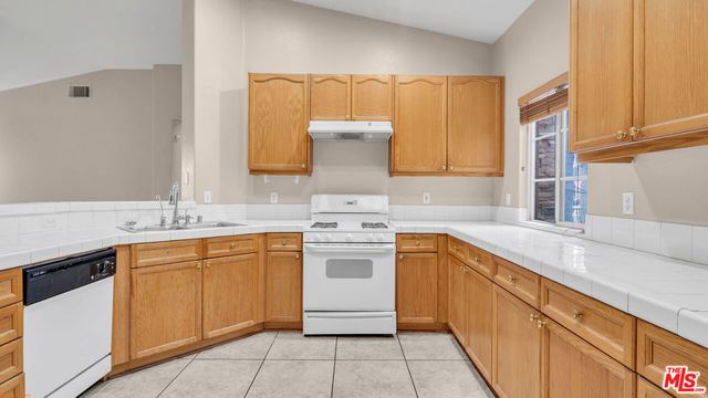 31320 Via Pared, Thousand Palms, CA 92276