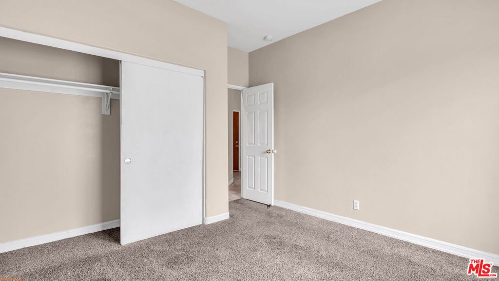 Image 17 of property listing at 31320 Via Pared, Thousand Palms, CA 92276