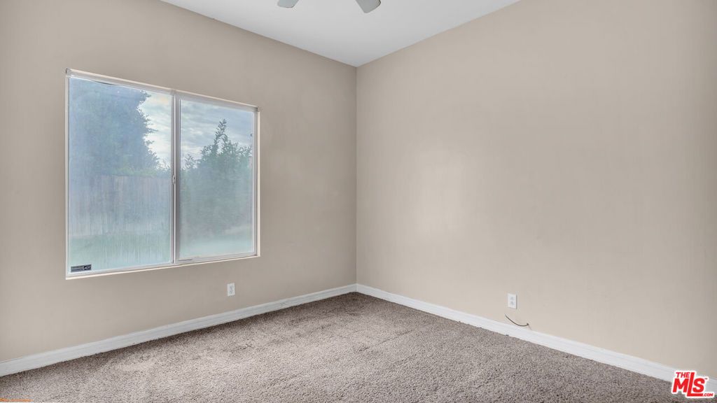 Image 18 of property listing at 31320 Via Pared, Thousand Palms, CA 92276