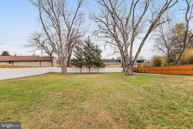 13307 BREGMAN RD, Silver Spring, MD 20904