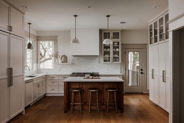 1110 Travis Heights BLVD, Austin, TX 78704