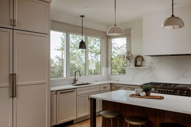 1110 Travis Heights BLVD, Austin, TX 78704