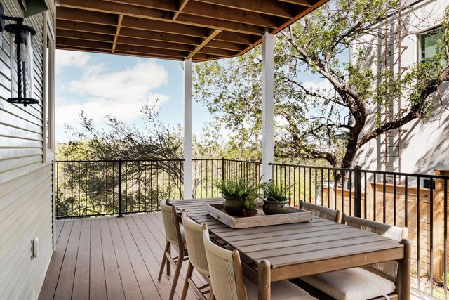 1110 Travis Heights BLVD, Austin, TX 78704
