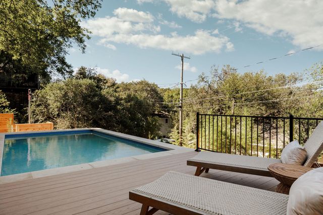 1110 Travis Heights BLVD, Austin, TX 78704