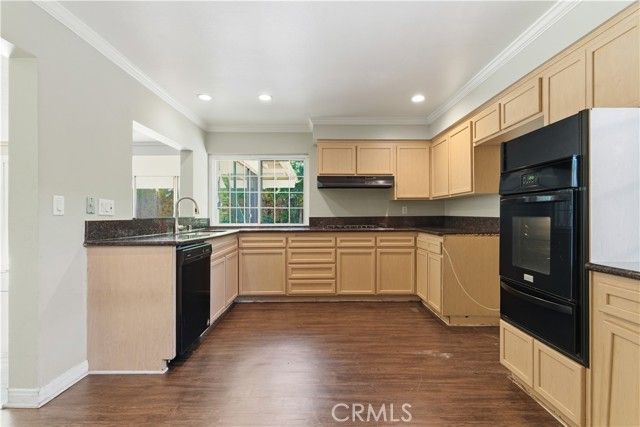 8757 Lurline Avenue, Winnetka (los Angeles), CA 91306