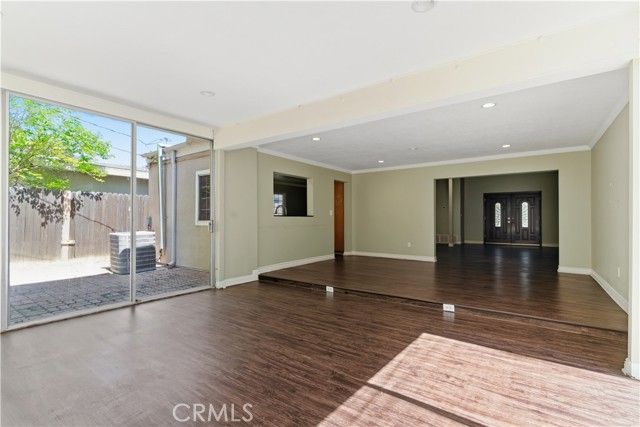 8757 Lurline Avenue, Winnetka (los Angeles), CA 91306