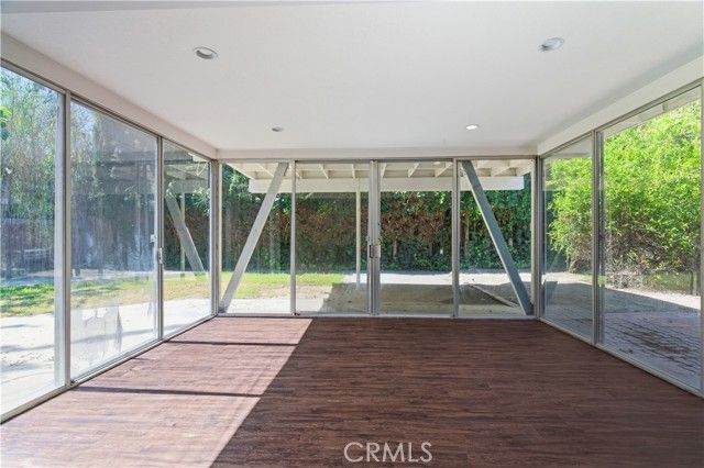 8757 Lurline Avenue, Winnetka (los Angeles), CA 91306