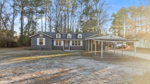 99 Rich Street, Salemburg, NC 28385