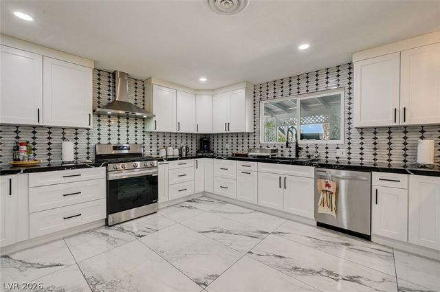 1920 Parkchester Drive, Las Vegas, NV 89108