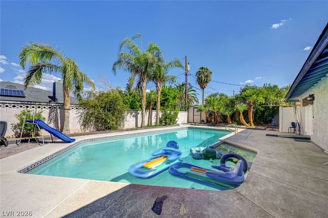 1920 Parkchester Drive, Las Vegas, NV 89108