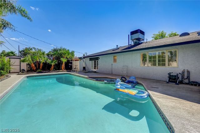 1920 Parkchester Drive, Las Vegas, NV 89108