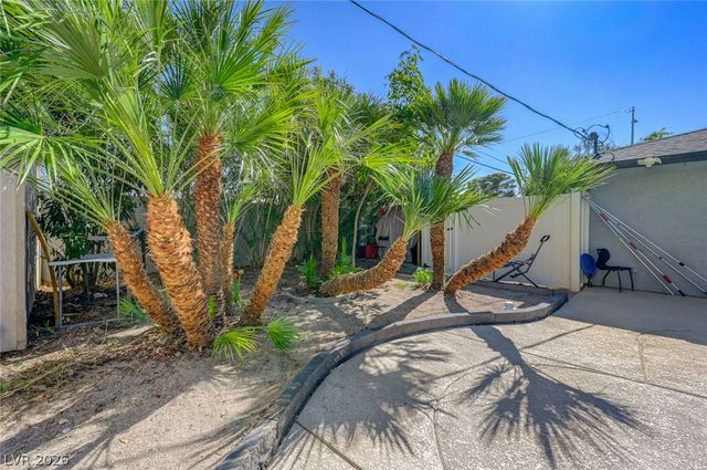 1920 Parkchester Drive, Las Vegas, NV 89108
