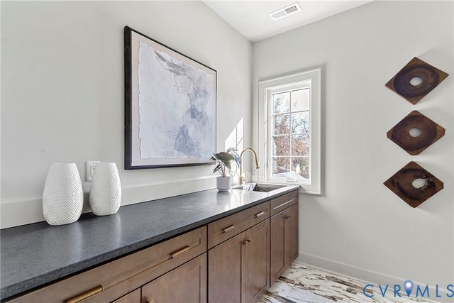 6718 Kensington Ave, Richmond, VA 23226