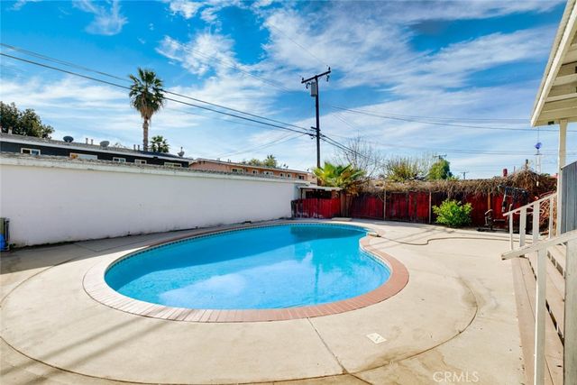 270 E Puente, Covina, CA 91723