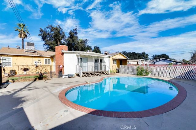 270 E Puente, Covina, CA 91723