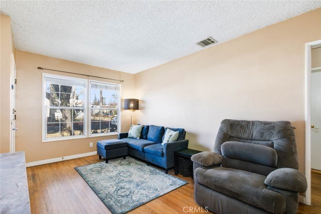 270 E Puente, Covina, CA 91723