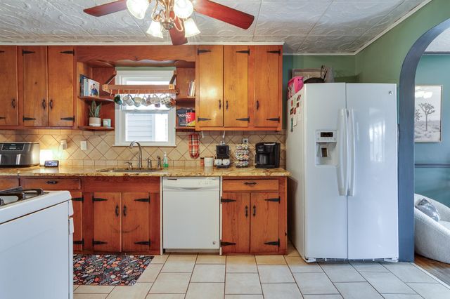 4019 FONTA RD, Bartlett, TN 38135