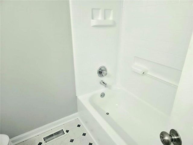 1221 Oak Forest Court SW, Marietta, GA 30008