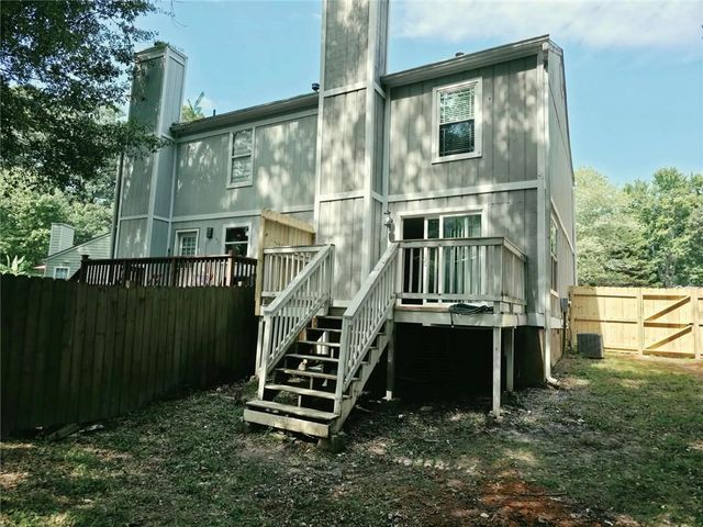 1221 Oak Forest Court SW, Marietta, GA 30008