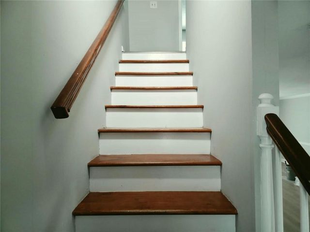 1221 Oak Forest Court SW, Marietta, GA 30008
