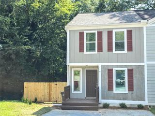 1221 Oak Forest Court SW, Marietta, GA 30008