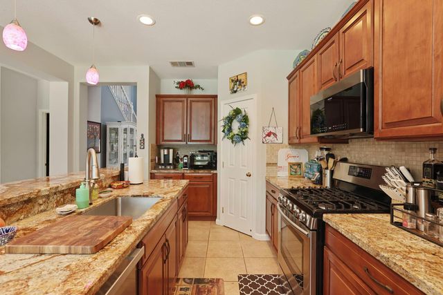 5337 Ridgeview Cir, Stockton, CA 95219