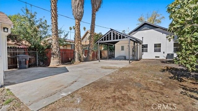 3958 4th, Riverside, CA 92501