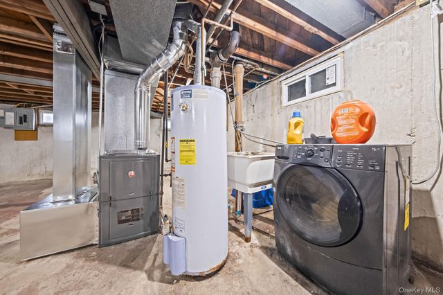 11 Dianne Avenue, Centereach, NY 11720