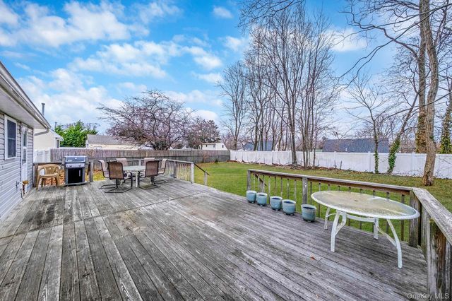 11 Dianne Avenue, Centereach, NY 11720