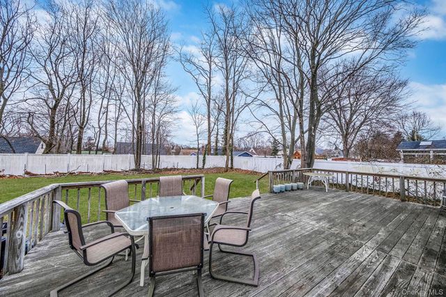 11 Dianne Avenue, Centereach, NY 11720