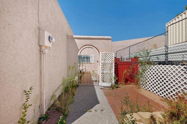 12827 Donette Court NE, Albuquerque, NM 87112