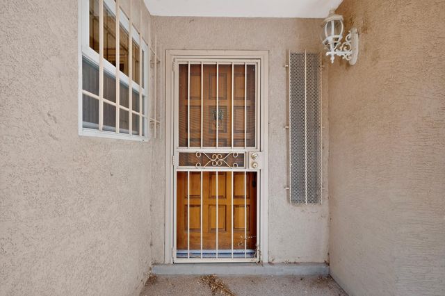 12827 Donette Court NE, Albuquerque, NM 87112