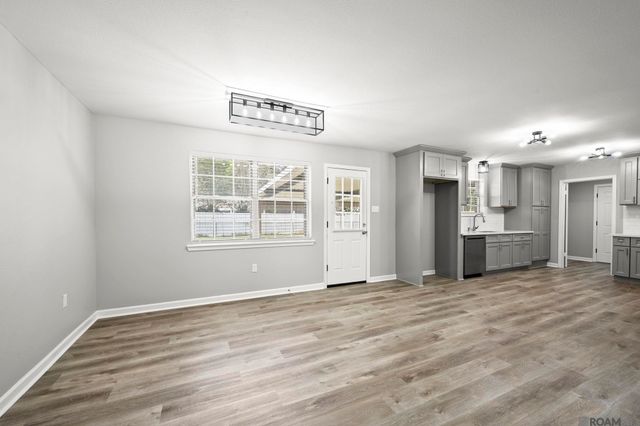 1120 E Sybil St, Gonzales, LA 70737